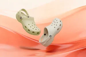 Live More in Crocs ⚡