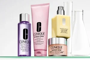 Save 25% on jumbo skincare. PLUS get a Summer Gift.