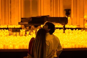 🚨 Binnenkort in Singapore: de betoverende Candlelight Concerts!