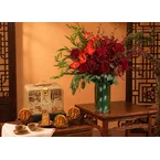 Autumn Blooms Arrangement x Marriott Singapore Assorted Baked Mooncakes 4pcs Gift Set (ROAMAK05)